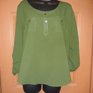 Sweet wanderer pullover Blouse size large A-17  5/$25